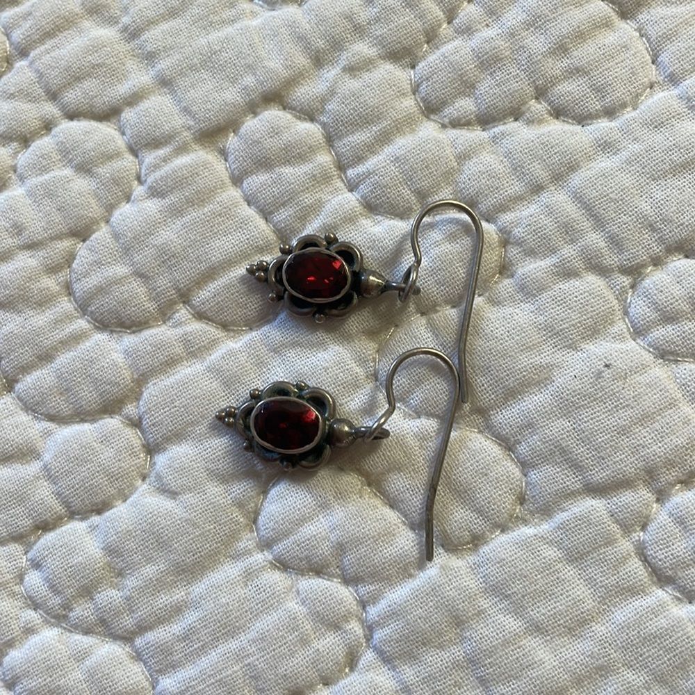 Ruby earrings  - Picture 3 of 3